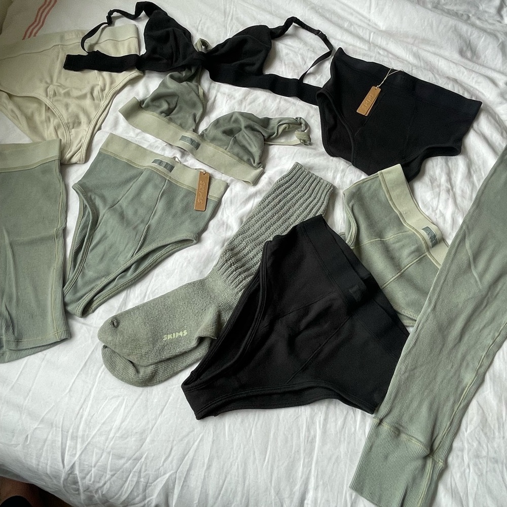 Skims NWT & NWOT WHOLE LOT!!! Chic Lingerie /Lounge /Socks Set in Mineral.